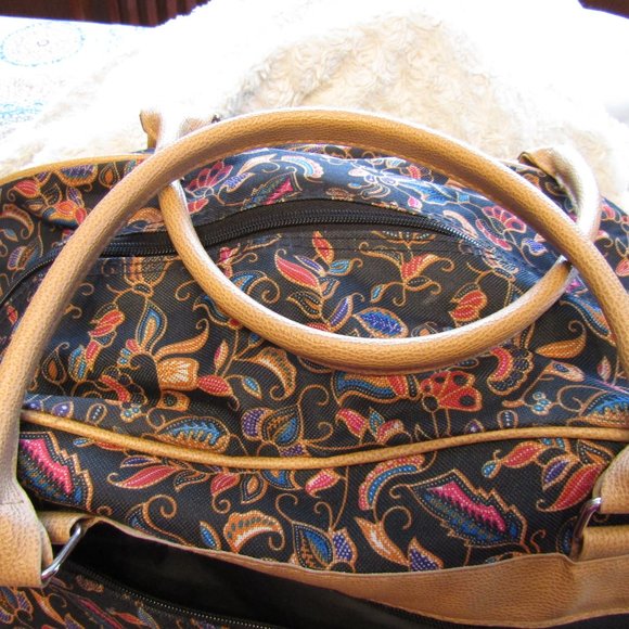 Gloria Vanderbilt Bags Gloria Vanderbilt Rolling Overnight Bag